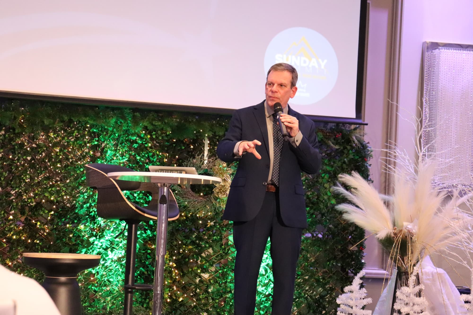 Bruce Richardson presenting on stage